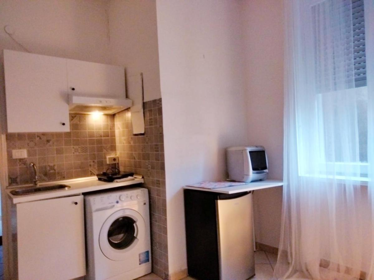 Apartamento Michelangelo 26 Monolocale Milán Exterior foto