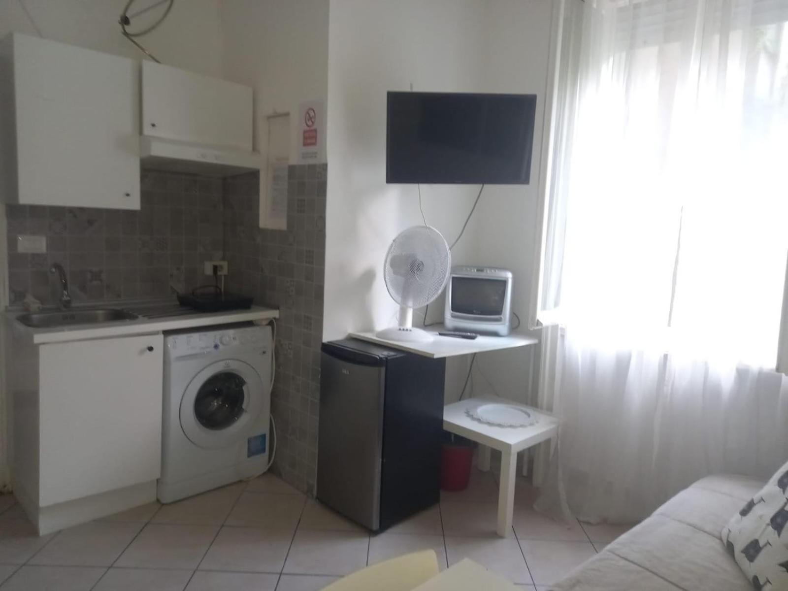 Apartamento Michelangelo 26 Monolocale Milán Exterior foto